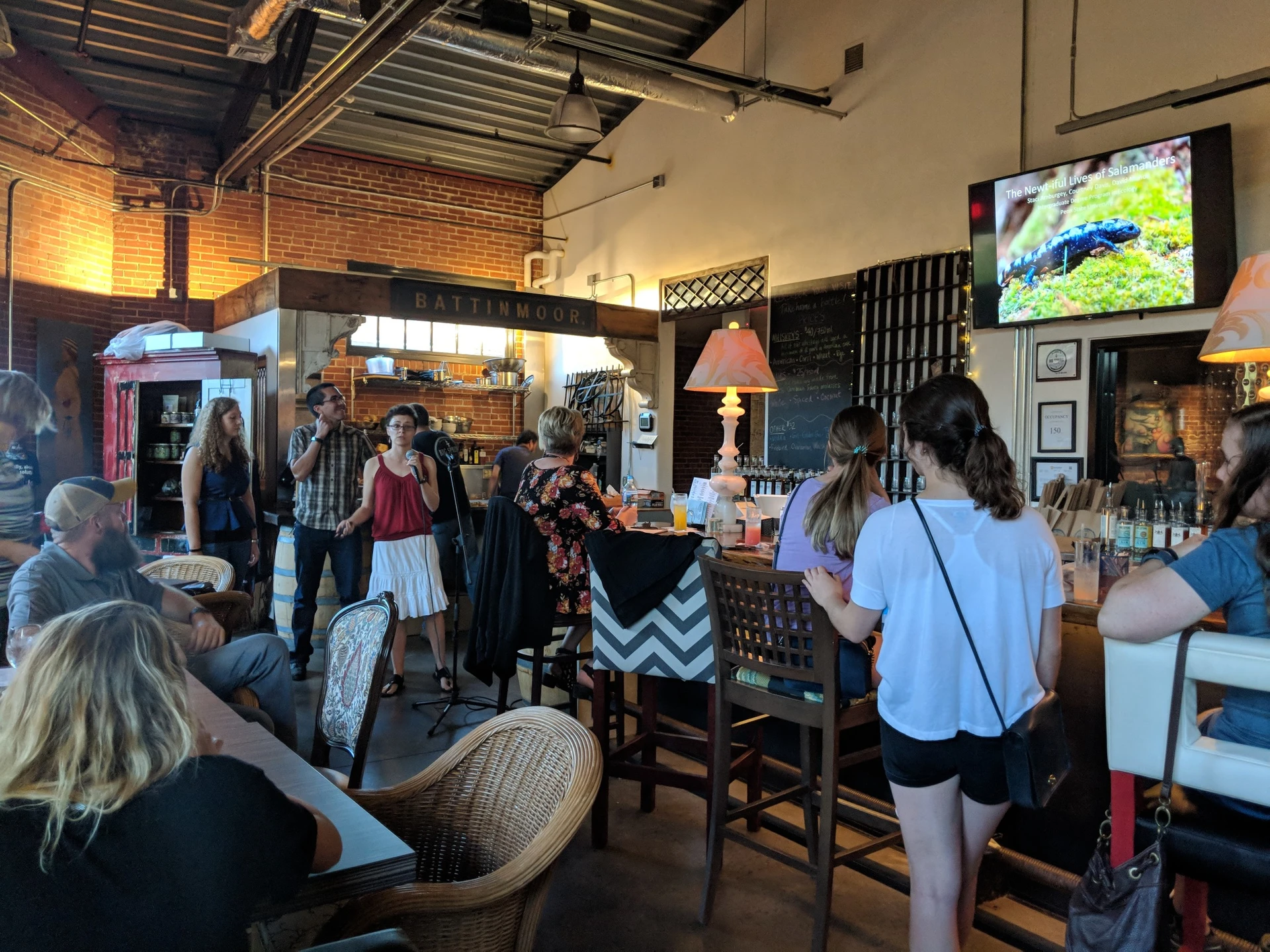 Science Pub - The Newtiful Life of Salamanders presentation. Photo credit R. Newton